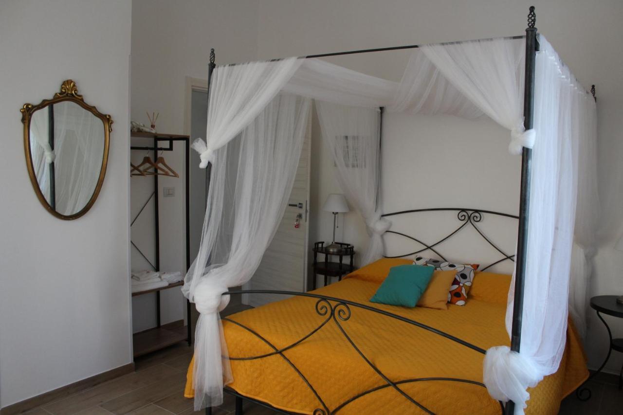 Coco & Lisbeth Bed And Breakfast Bríndisi Exterior foto